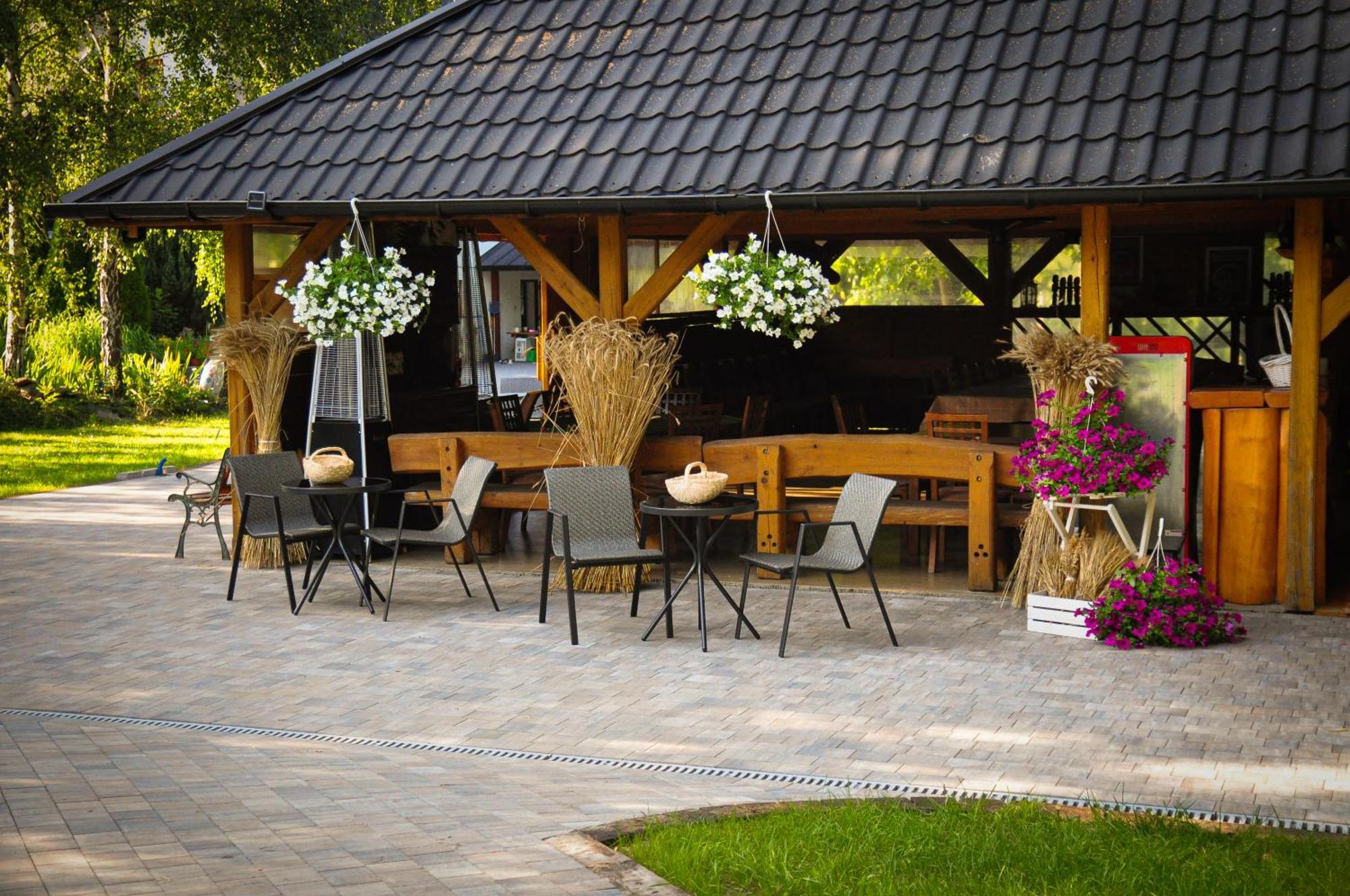 Villa Wisniowy Gaj Ujanowice Exterior foto