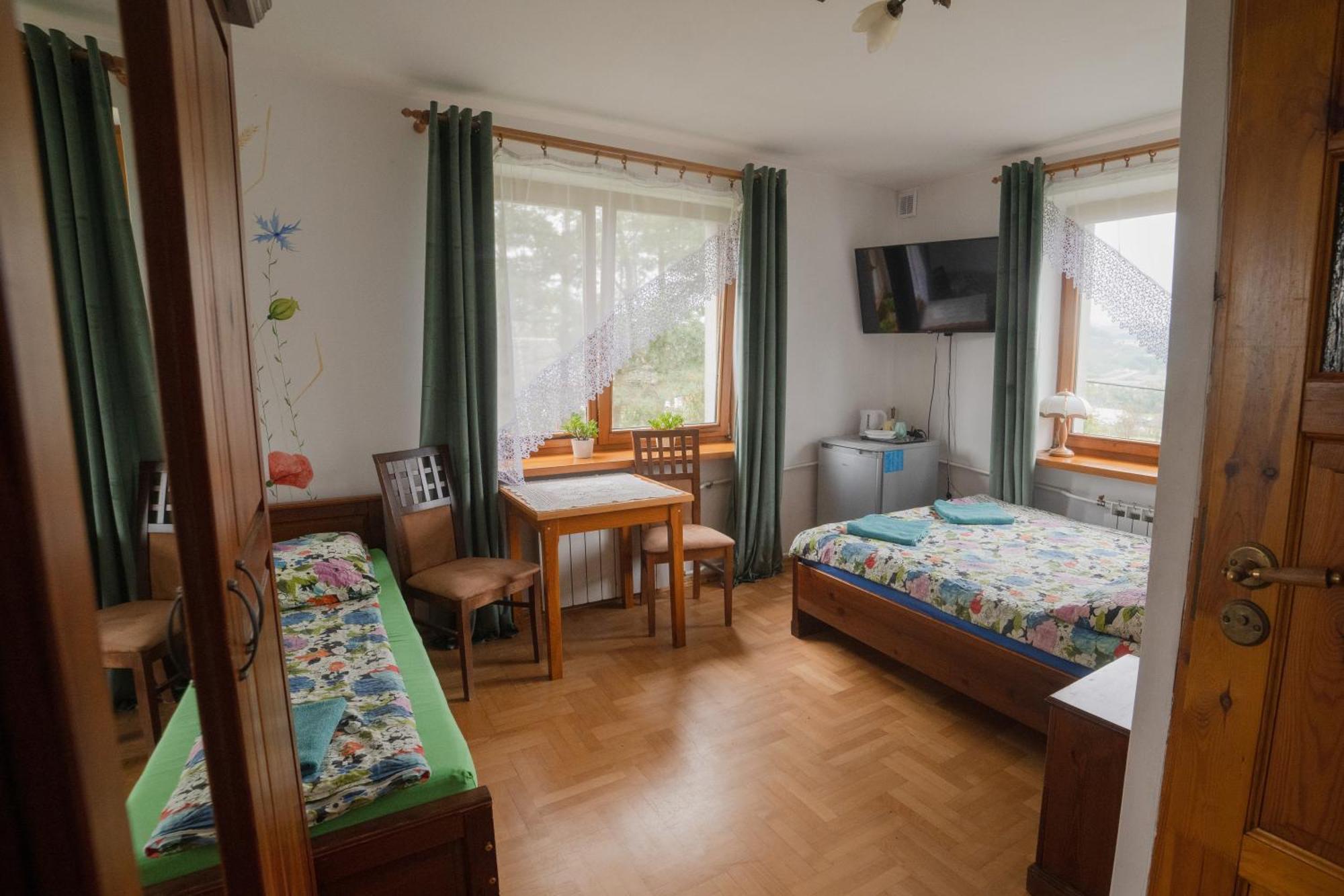 Villa Wisniowy Gaj Ujanowice Exterior foto