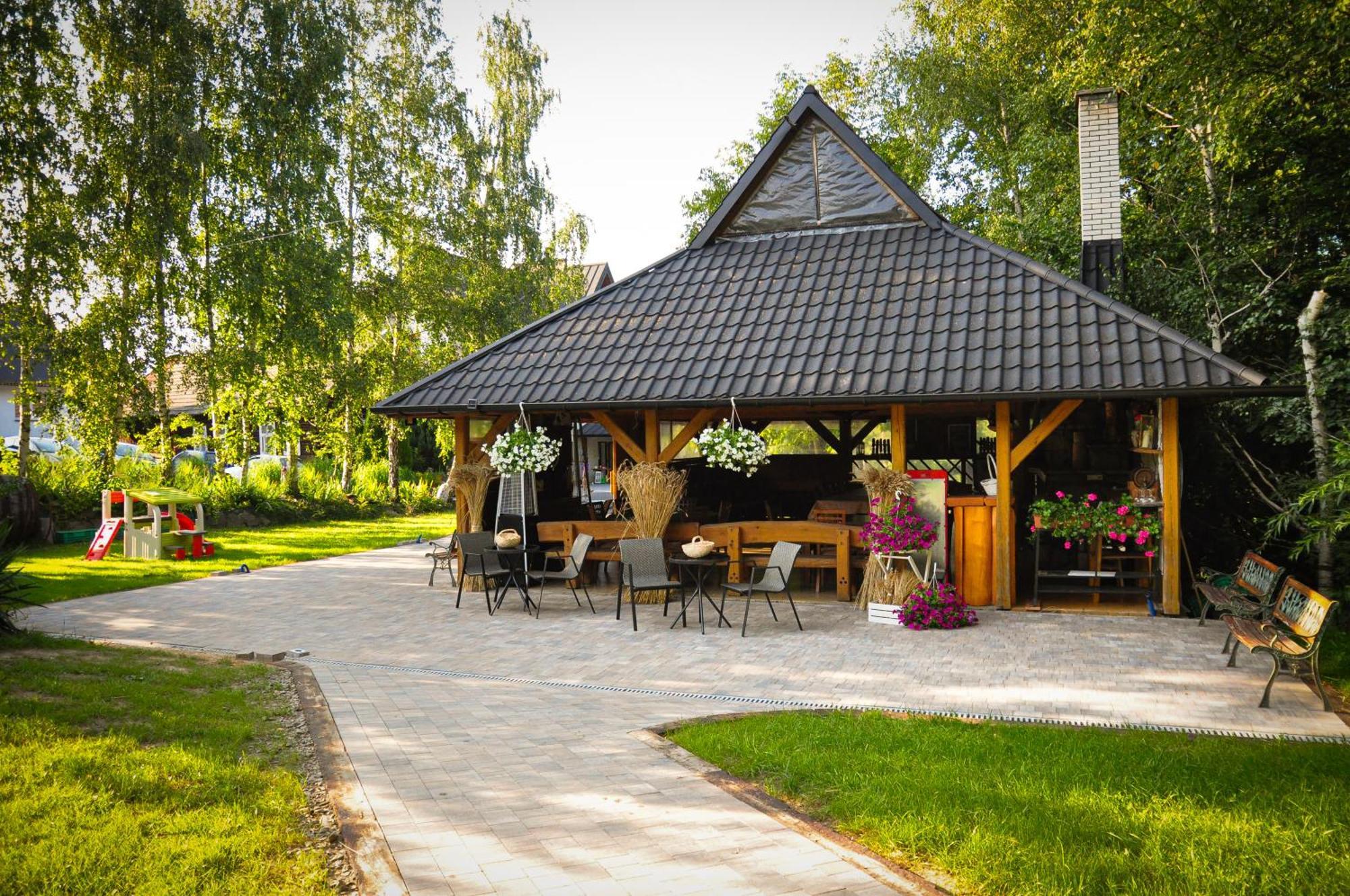 Villa Wisniowy Gaj Ujanowice Exterior foto